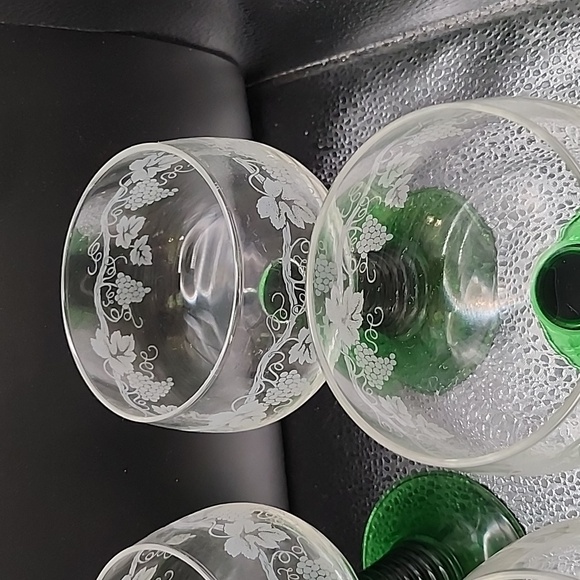 Vintage Luminarc Emerald Green Beehive Stem Grapevine Wine Goblets 6 Count - Picture 9 of 15